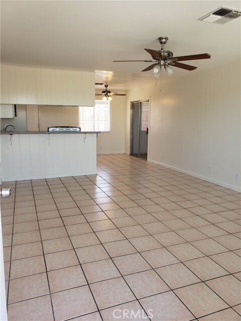 Foto del edificio - 16001 Green Hill Dr