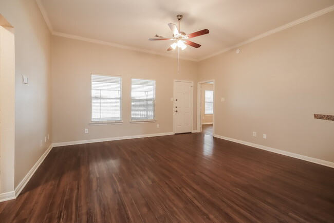 Building Photo - 5016 Asia Ln