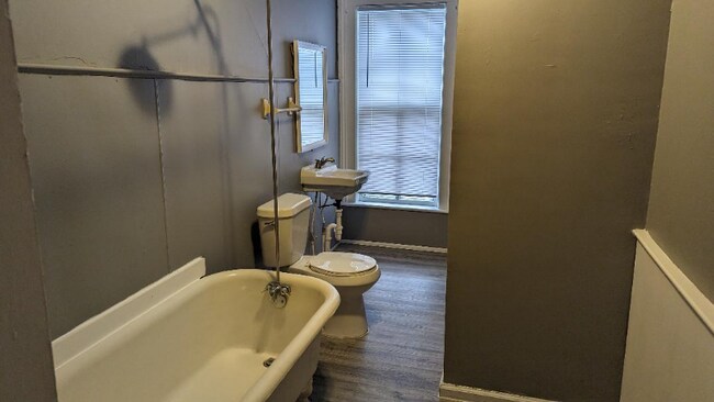 Foto del edificio - 721 N Hamilton St