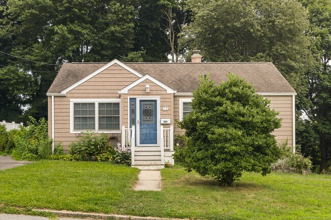 Building Photo - 77 Bayshore Dr