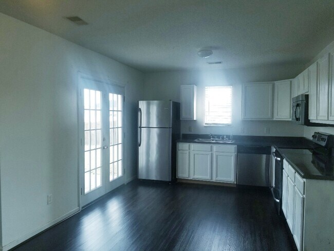 Building Photo - 391 Fox Trot Dr