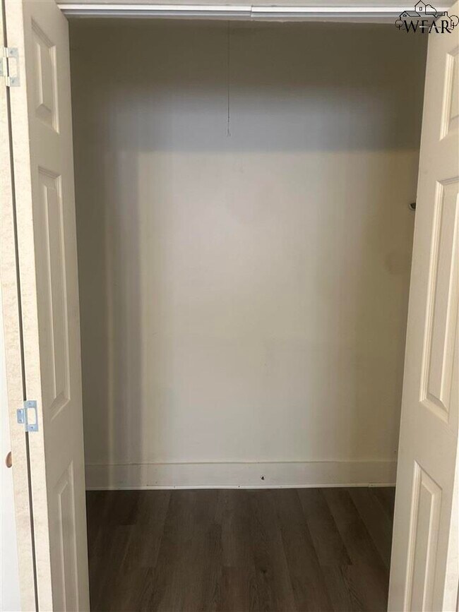 Foto del edificio - 1629 Dayton Ave