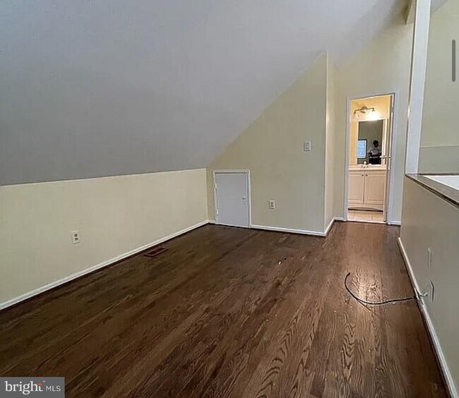 Foto del edificio - 1661 Cedar Hollow Way