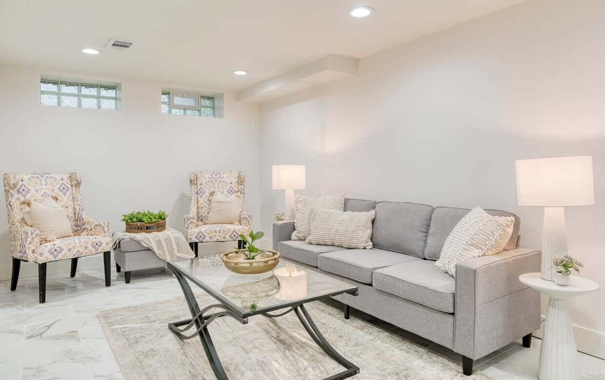 Foto principal - 17319 Invermere Ave