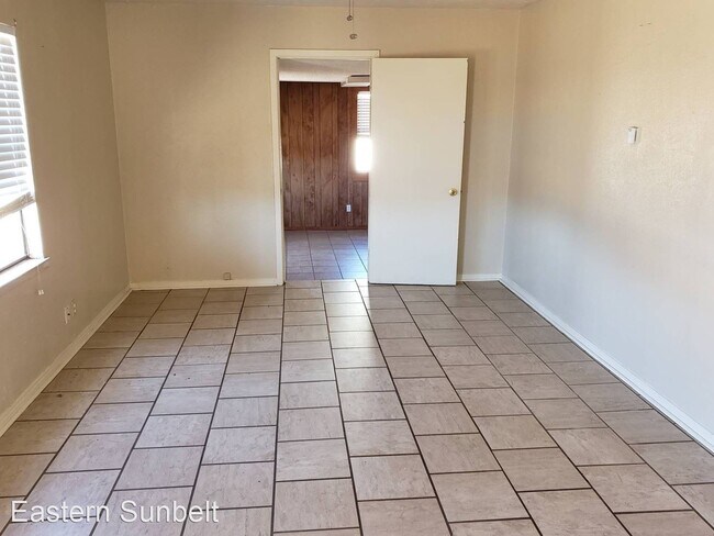 Foto del edificio - 3 br, 1 bath House - 1517 South Avenue H
