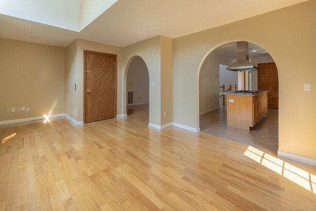 Building Photo - 124 Bugg Hill Rd
