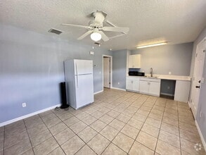 Building Photo - 1314 Washington Palm Loop