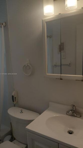 Foto del edificio - 6444 Dawson St