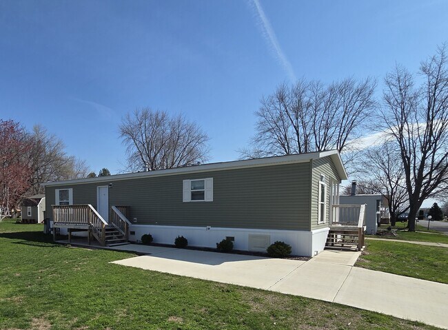 Foto del edificio - 55 Hickory Ln