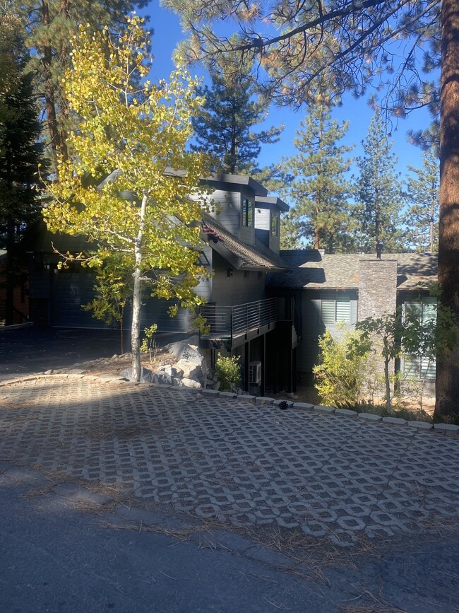 Building Photo - 204 Chimney Rock Rd
