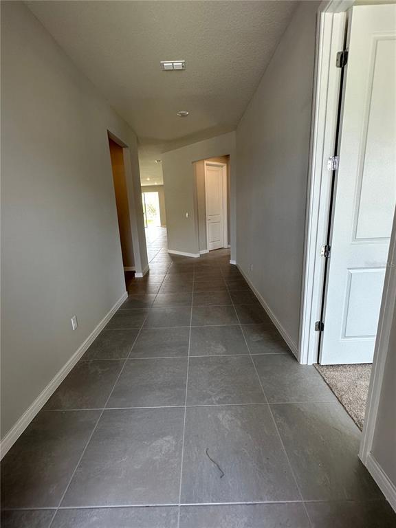 Building Photo - 5685 Arborvista Dr