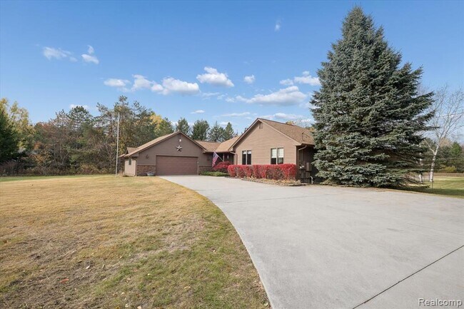 Foto del edificio - 7700 Trumble Rd