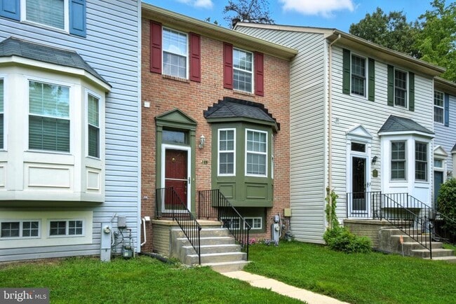 Foto del edificio - 205 Quiet Ridge Ct
