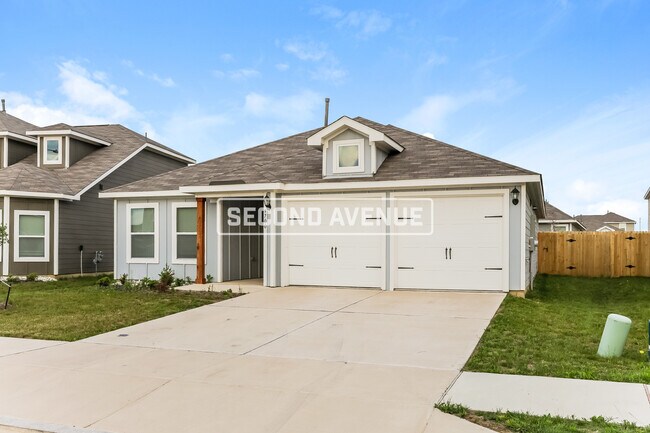 Building Photo - 9700 Sierra Grande DR