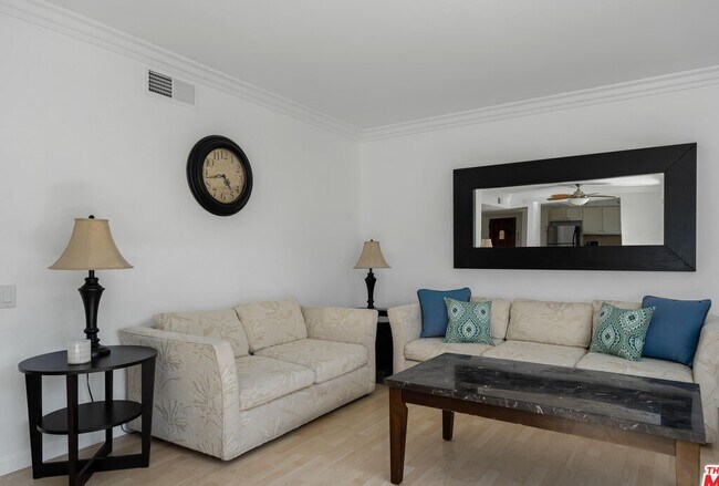 Foto del edificio - 400 N Sunrise Way