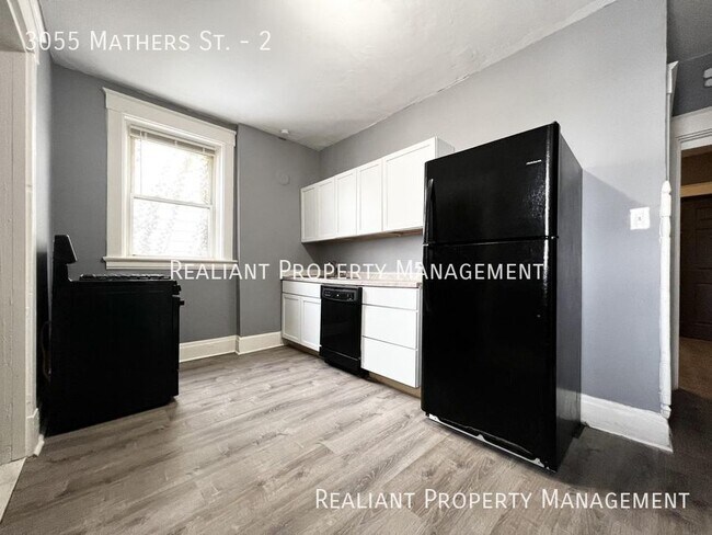 Foto del edificio - 3055 Mathers St