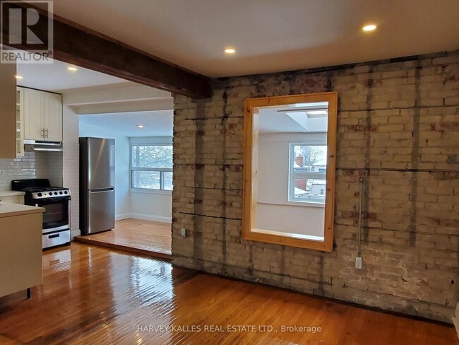 Building Photo - 28 Winona Dr