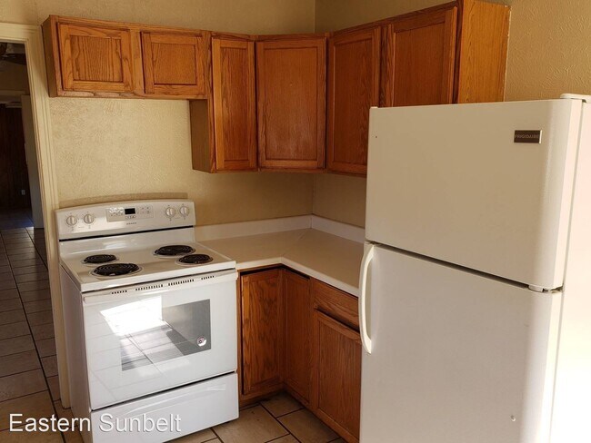 Building Photo - 3 br, 1 bath House - 1517 South Avenue H
