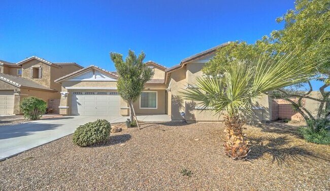 Foto del edificio - READY TO VIEW NOW! Remodeled-Huge 5 Bedroo...