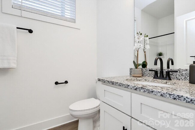 Foto del edificio - 1106 Ivan Dr