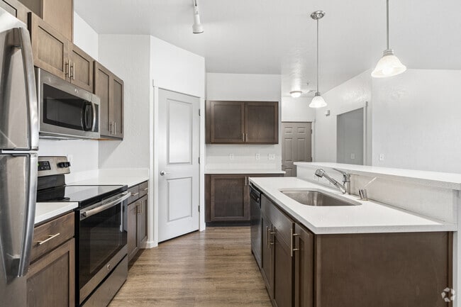 The Hayden 2BR, 2BA - 1,022SF - Kitchen - Legacy Villas