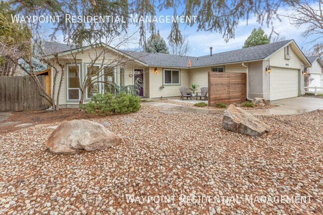 Foto del edificio - 4943 W Catalpa Dr