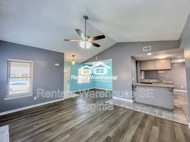 Building Photo - 1517 Glenmont Ct