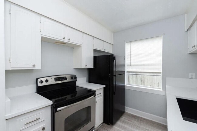 Foto del edificio - 3526 Dryburgh Ct