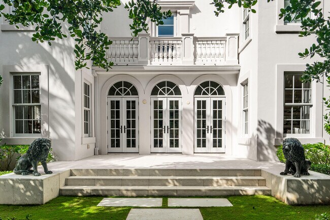 Foto del edificio - 142 S County Rd