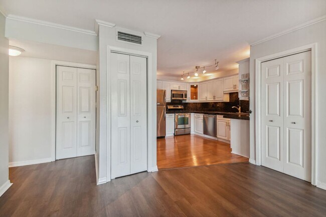 Foto del edificio - 5558 Baywater Dr