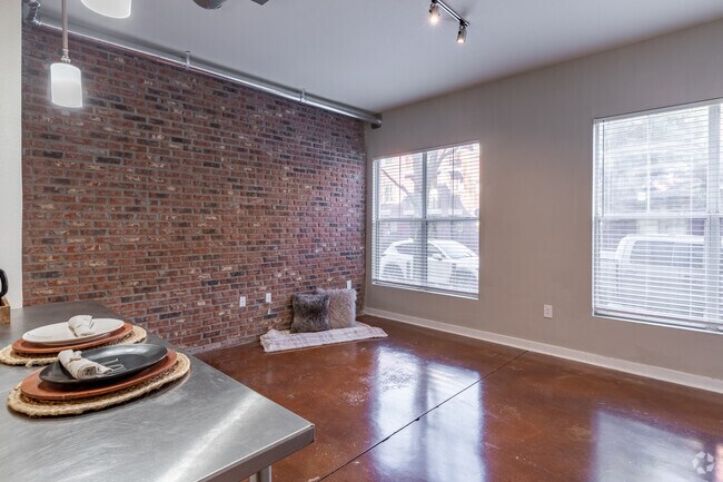 Interior Photo - MAA Piedmont Park