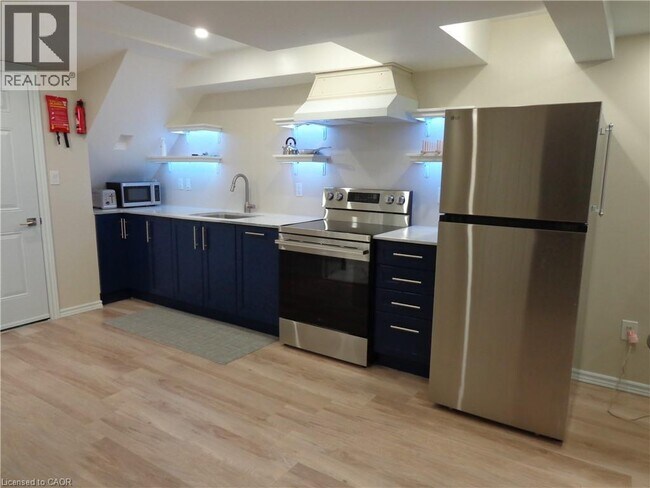 Photo du bâtiment - 76 Lynch Cir