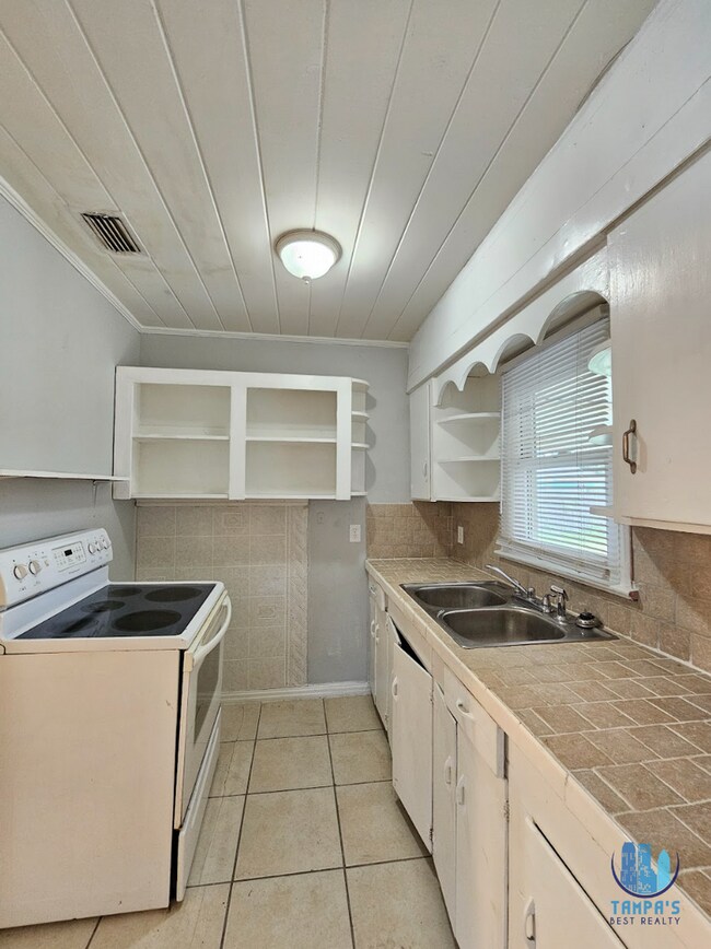 Foto del edificio - Nice 3 Bedroom, 1 Bath Home with a 1 car g...