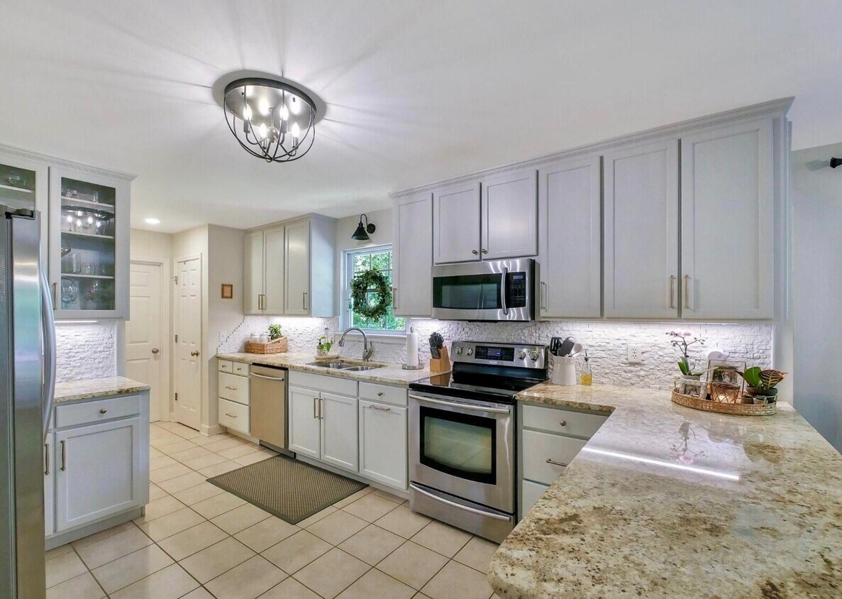Foto principal - 513 Lindcrest Cir