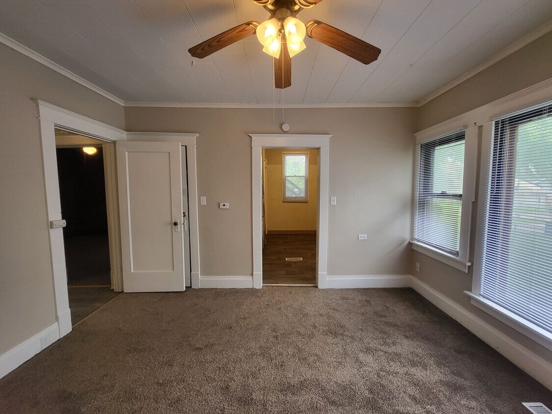 Foto principal - 3225 5th Ave