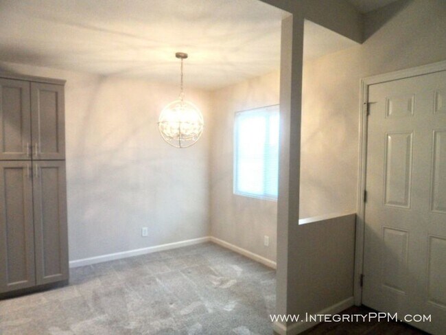 Building Photo - Rancho Penasquitos 3 Brm Condo-At Casablanca