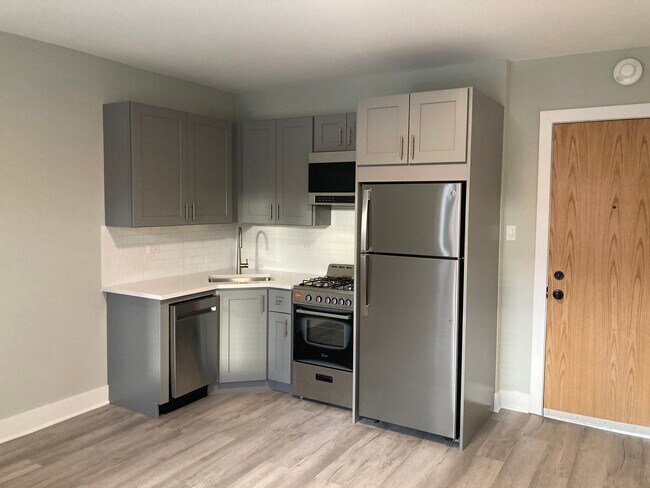 Foto del edificio - 372 Hazel Ave