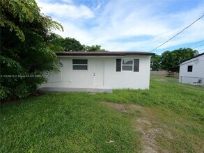Building Photo - 26633 SW 138th Ct