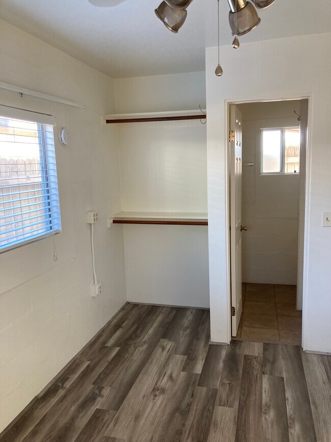 Foto del edificio - 1278 E Collins St