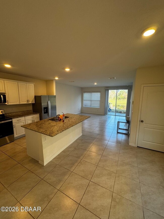 Building Photo - 20 BELLA LAGO Cir