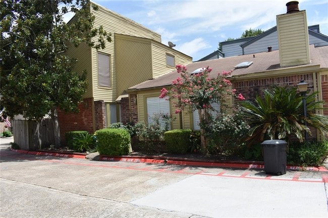 Building Photo - 1829 Bering Dr