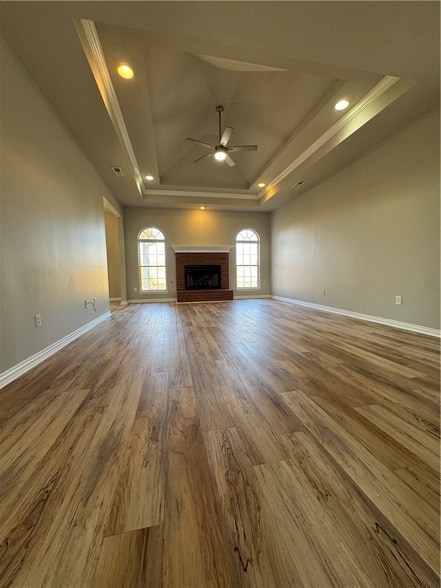 Building Photo - 314 Center Dr