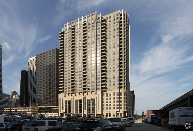 Foto del edificio - 530-540 N Lake Shore Dr