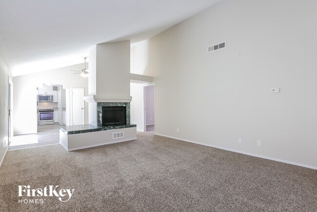 Foto del edificio - 4161 N Overbrook Dr