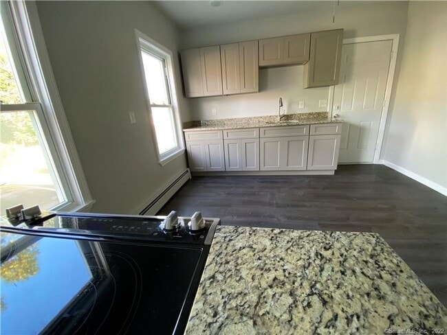 Photo - 94 Westland St Apartment