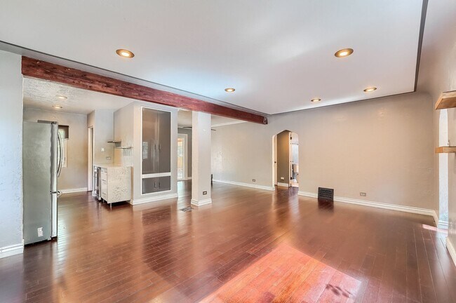 Foto del edificio - Very nice home near Washington Park.