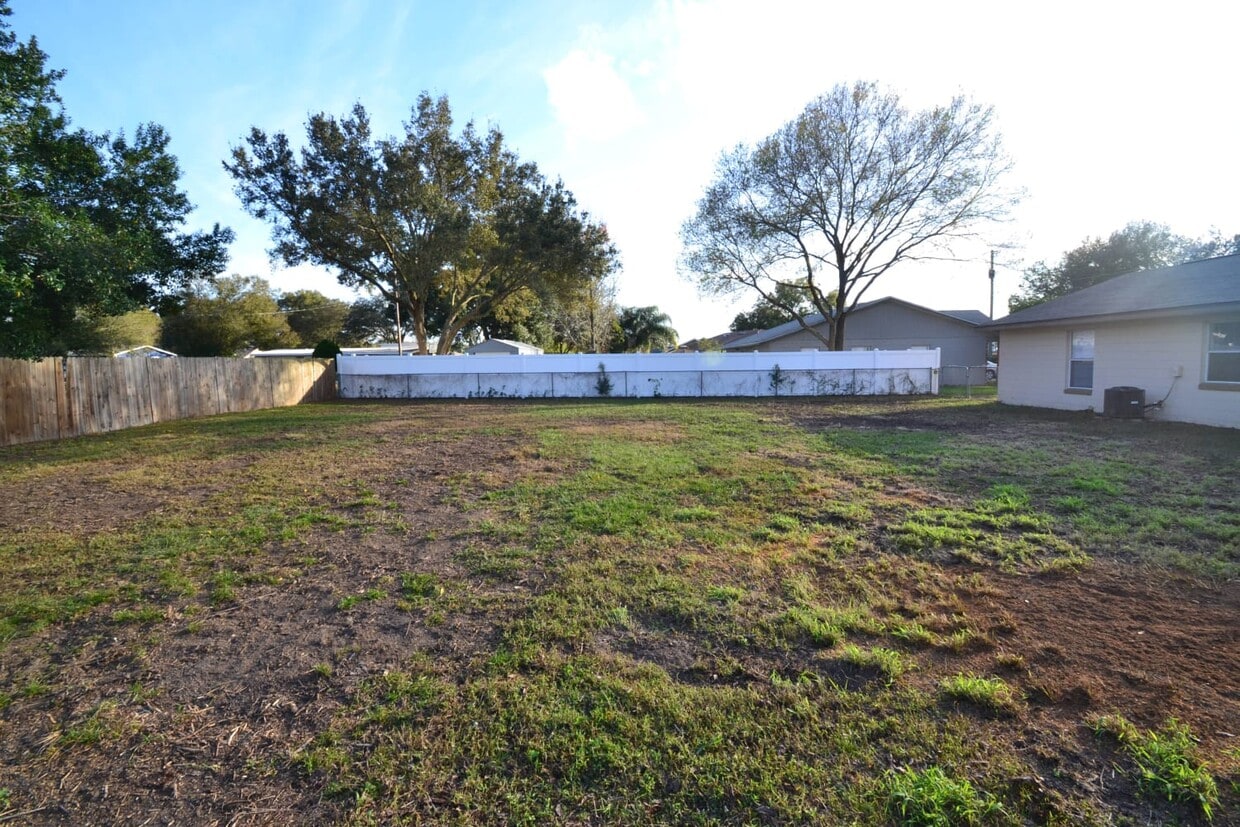 Building Photo - 6230 Jubilee Ln