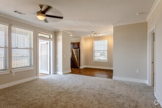 3BR, 2BA - 1,395SF - Crowne at Briargate