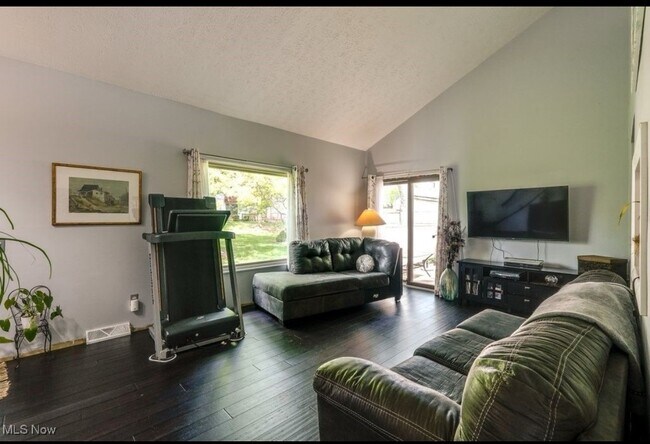 Foto del edificio - 5589 Rainier Ct