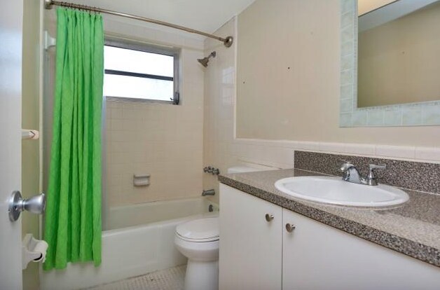 Foto del edificio - 2101 NE 68th St